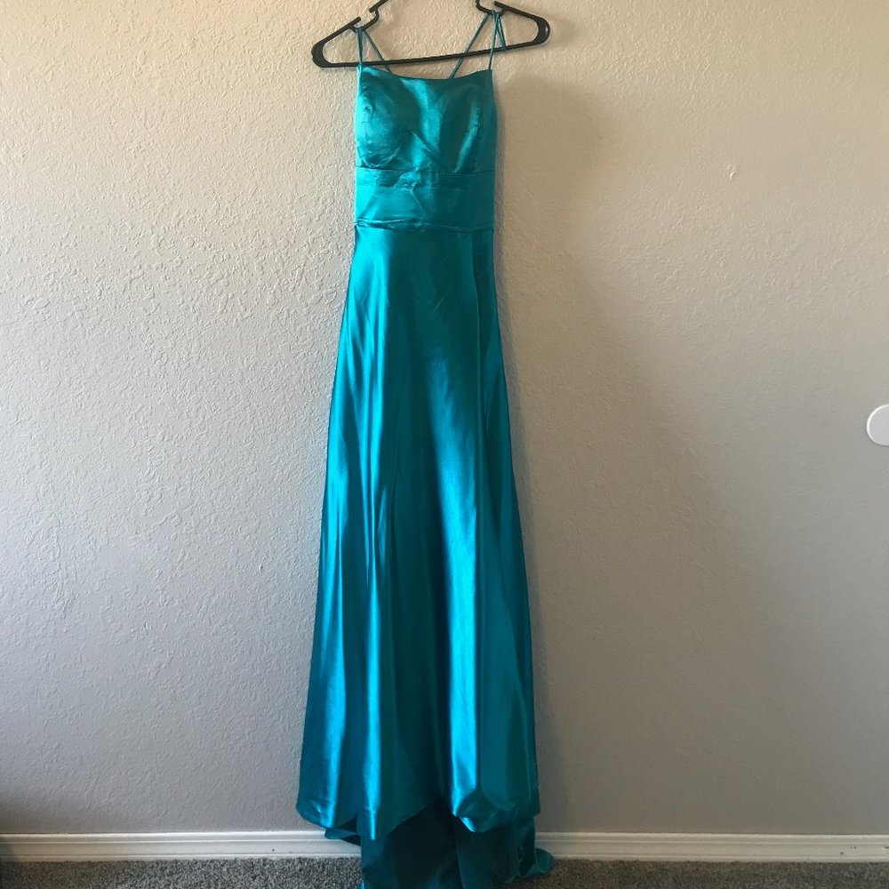 Formal-Prom Dress - Picture 3 of 4